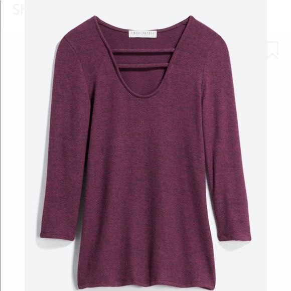 AMERICAN ABLE
Sheeran Bar Detail Hacci‎ Knit Top - Picture 2 of 8